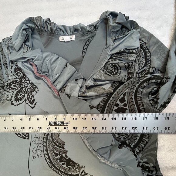 DB Sport Womens Paisley Ruffle V-Neck Long Sleeve Top Blouse Large Gray Stretch - Picture 5 of 9